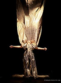 Les filles ne sont pas des poupees