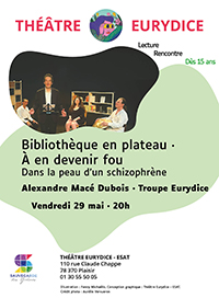Bibliotheque au plateau-a en devenir fou